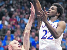 Andrew Wiggins de la universidad de Kansas pinta para selección global AP /