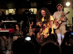 Café Tacvba se lleva la noche con temas como 'Chilanga Banda' y 'Las Flores'. ARCHIVO /