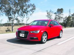 Contundente. La aceleracion de 0-100 kmh es de apenas 7 segundos.  /