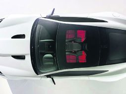 Cristal. El toldo de este coche sería transparente.  /