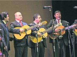 La Asociación de Ex Integrantes de la agrupación coahuilense preparó el espectáculo del Teatro Diana.  /