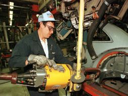 Desde 2012, en Jalisco 35% de los accidentes de obreros involucran a la muñeca o las manos de los trabajadores debido al descuido. ARCHIVO /