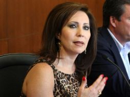 La ley dicta que Santibáñez debería abstenerse en funciones de aceptar bienes para sí como regalo o para intereses personales. ARCHIVO /