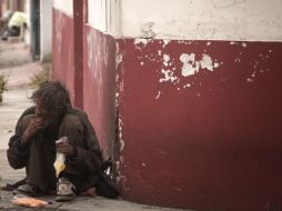 Autoridades realizan recorridos en la ciudad para ubicar a personas que duerman en sitios públicos para llevarlos a un albergue. ARCHIVO /