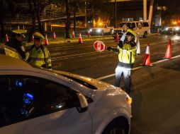 Dependiendo de los niveles da alcohol en la sangre, los conductores ebrios se harán acreedores a una multa y hasta 36 horas de arresto. ARCHIVO /