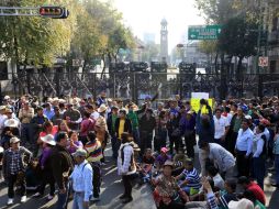 Maestros de la CNTE se dirigen a a la Segob donde está programada una mesa de diálogo. NTX /