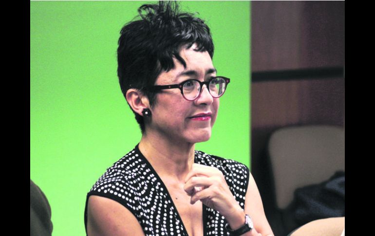 Último día. Cristina Rivera Garza finaliza hoy sus actividades en la Feria Internacional del Libro de Guadalajara.  /