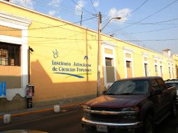 El cuerpo del fallecido se encuentra en la morgue de la Zona Metropolitana de Guadalajara, en espera de que sea identificado. ARCHIVO /