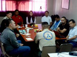 En la reunión se hablo de combatir el uso de pirotecnia ilegal durante estas fechas. ESPECIAL /