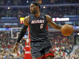 James dice que se podría relacionar con su personaje por el baloncesto. AP /