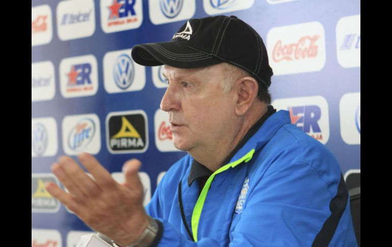El técnico dijo que Herrera debe tener bien claro que al mundial se debe llevar a gente con carácter y con ganas de trascender. ARCHIVO /