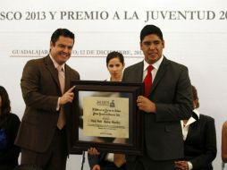 El gobernador destacó la 'esperanza' que ciudadanos con tal calidad dan futuro al país. ESPECIAL /