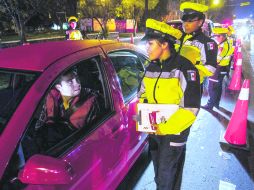 El Centro Jalisco de la SCT cuenta con 12 aparatos para realizar las pruebas de alcoholimetría; acaban de adicionar dos.  /