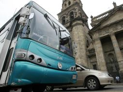 En Movimiento Ciudadano aseguran que el aumento responde a intereses del Gobierno y los transportistas. ARCHIVO /