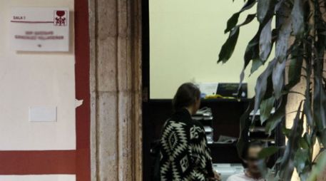 No precisan que se trate del aguinaldo de mil 201 trabajadores del Congreso.  /