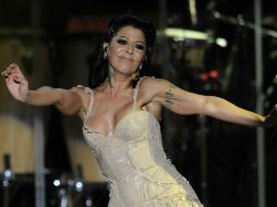 Alejandra Guzmán se colocó en el primer lugar del 'chart' General de Monitor Latino con su sencillo ''Mi peor error''. ARCHIVO /