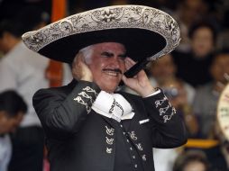 'A mí me tocó, por la cercanía que tengo con Don Vicente, rogarle que fuera a España, porque no tenía para pagarle', dijo Andrés Barco. ARCHIVO /