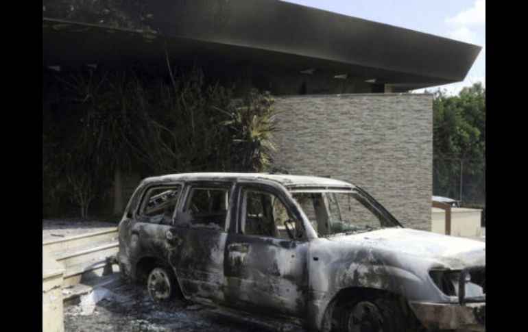 Un desconocido hizo explotar el coche bomba ante un control de seguridad de la base de Barsis. ARCHIVO /