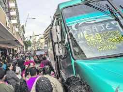 Nueva tarifa. Miles de usuarios fueron sorprendidos por el aumento, que se discutió y aprobó apenas el pasado viernes.  /