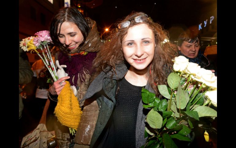 Nadezhda y Maria ya están libres y ahora discuten un proyecto de derechos humanos. AP /