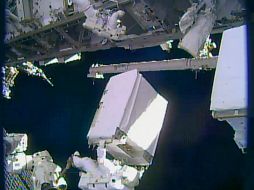 La caminata pre-navideña debía restaurar la capacidad de refrigeración del complejo. AFP /