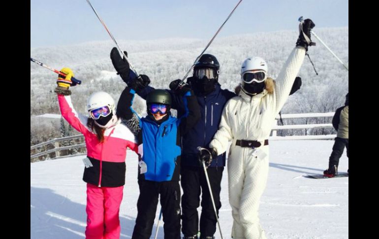 La pareja ha sido vista conviviendo en varias ocasiones desde el anuncio de su separación. ESPECIAL /