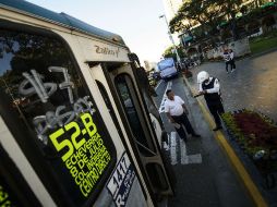 Usuarios se quejan principalmente por el aumento del precio del servicio y el mal estado de las unidades. ARCHIVO /