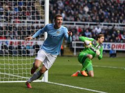 Edin Dzeko anotó a los ocho minutos. AFP /