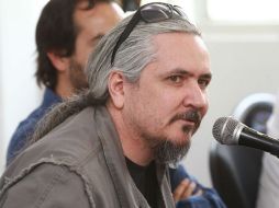 Este 2014 Carlos Avilez podría publicar su poemario. ARCHIVO /