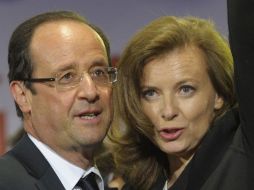 Hasta el momento, el mandatario se había comunicado con Valérie (d) solo por teléfono y mensajes de texto. ARCHIVO /