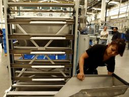 Durante el pasado mes de diciembre (por estacionalidad), perdió 12 mil 870 plazas laborales. ARCHIVO /