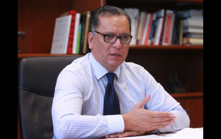 El delegado en Jalisco de Infonavit dice que se aprobó un 'seguro de calidad' para aumentar vigilancia en nuevos desarrollos. ARCHIVO /