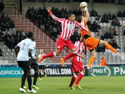 Sin el mexicano, los Osos tienen un difícil momento futbolístico.  /