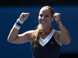 Dominika Cibulkova celebra al final del juego. EFE /