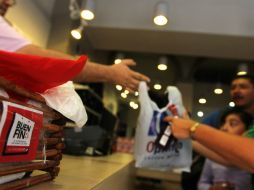 En noviembre de 2013, ''El Buen Fin'' impulsó las ventas al menudeo de forma más importante que un año antes, revelan cifras oficiales. ARCHIVO /