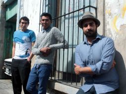 De izq a der. José, Rubén y Jesús hablan sobre su documental 'Aullidos'.  /