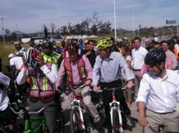 En la apertura Aristóteles Sandoval (c), Héctor Robles (d) y Jorge Vergara, estuvieron presentes.  /