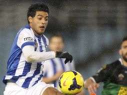 El técnico prefiere no arriesgar a Vela, pieza clave en el ataque de la Real. EFE /