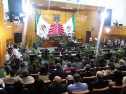 Diputados del Congreso de Morelos, antes del informe del gobernador Graco Ramírez. Foto: @gracoramirez. ESPECIAL /