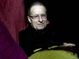 'Parte del encanto de escribir novelas de misterio es jugar con el lector' señala el escritor Peter James. EFE /