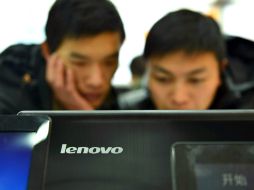 Buscan vender más de 100 millones de teléfonos inteligentes para 2015. AFP /