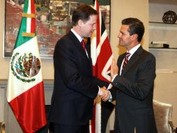 Nicholas Clegg y Peña Nieto revisaron avances en las metas y objetivos que trazaron ambas naciones. NTX /