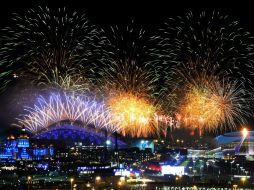 Los fuegos artificiales inundaron el cielo ruso al inicio de la gran fiesta de invierno. AFP /