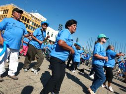 Se recomienda hacer ejercicio por lo menos tres veces por semana. ARCHIVO /