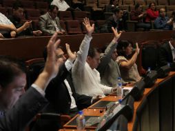 La convocatoria se aprueba con 28 votos a favor. ESPECIAL /