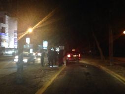 Policía de Zapopan realiza la investigación. Imagen otorgada por @GDLFollow.  /