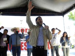 Martí Batres participa en la toma de protesta de 300 dirigentes en Coyoacán. SUN /