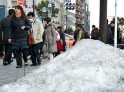 Víctimas sufrieron accidentes vinculados a las nevadas y a los fuertes vientos registrados. AFP /