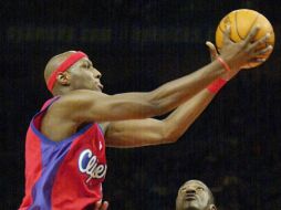 Lamar se encontraba sin equipo, luego de 14 años en la NBA. ARCHIVO /