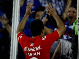 Los goles de Fabián en los últimos partidos han dado puntos valiosos a los Celestes. AFP /